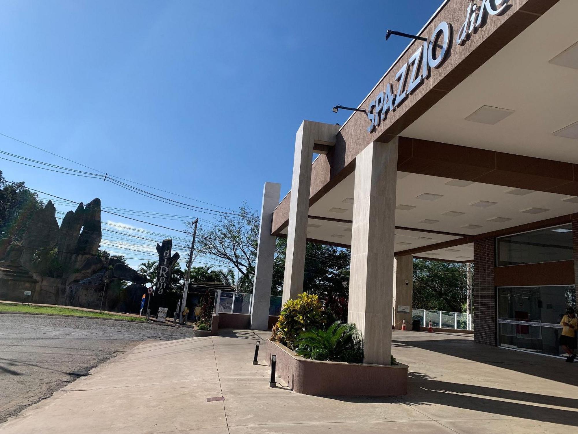 Hotel Spazzio Diroma Cafe Da Manha E Acesso Ao Acqua Park Caldas Novas Luaran gambar