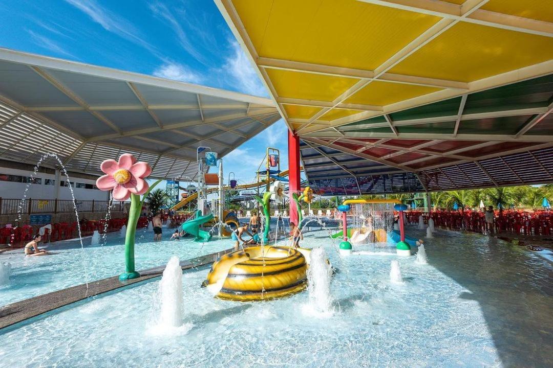 Hotel Spazzio Diroma Cafe Da Manha E Acesso Ao Acqua Park Caldas Novas Luaran gambar